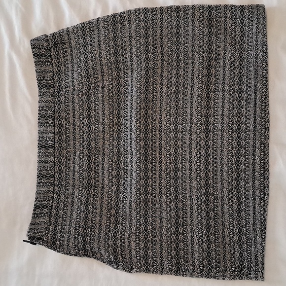 JACK | Whool mini skirt - Picture 3 of 5